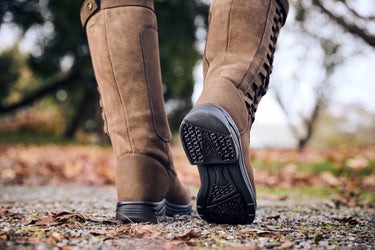 Dublin Chocolate Pinnacle III Laced Country Boots