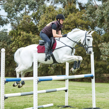 Weatherbeeta Black Ultra Grip Jump Shaped Saddle Pad